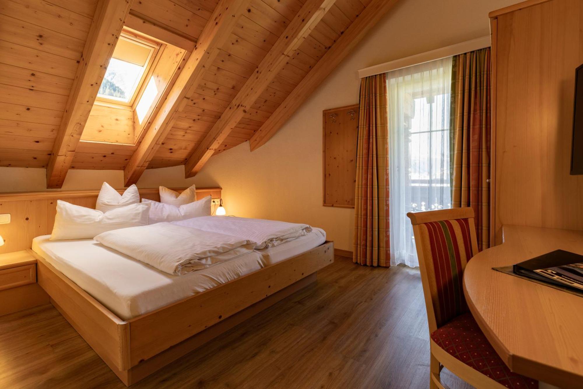 Alpenhotel Erika Ишгъл Екстериор снимка